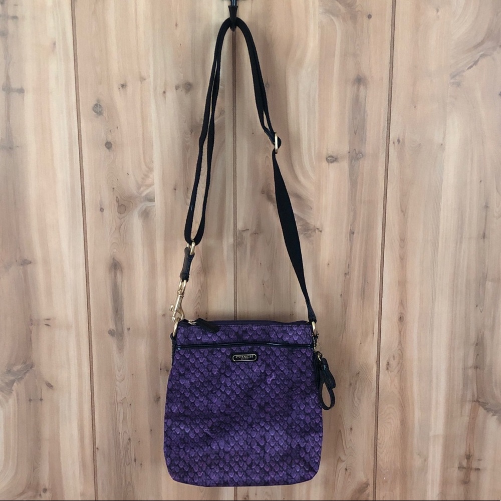 Coach shoulder bag